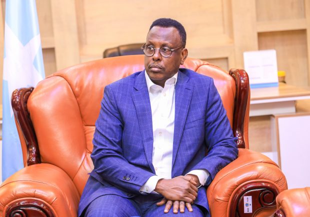 Wasiirka Cadaaladda: ‘Musuq-maasuqa waa caqabadda ugu weyn ee burburin karta…’